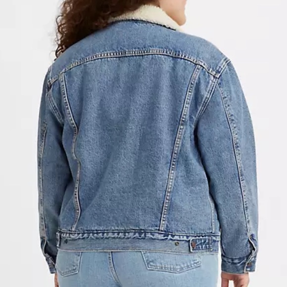 Levi’s Sherpa Trucker Jean Jacket - Picture 9 of 9